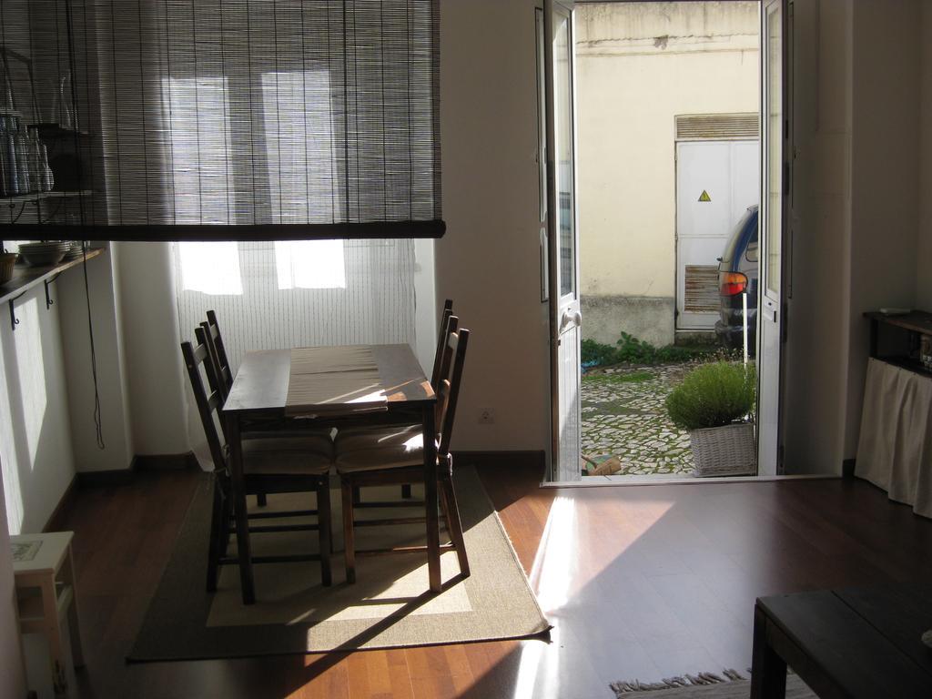The Back Yard Nest Apartment Lisbon Ruang foto