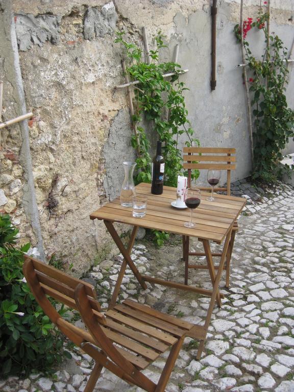 The Back Yard Nest Apartment Lisbon Bagian luar foto